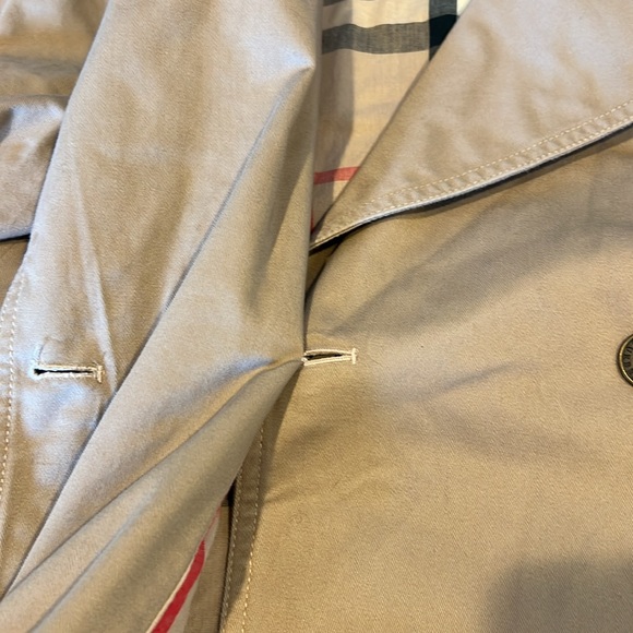 Burberry jacket - Picture 6 of 10